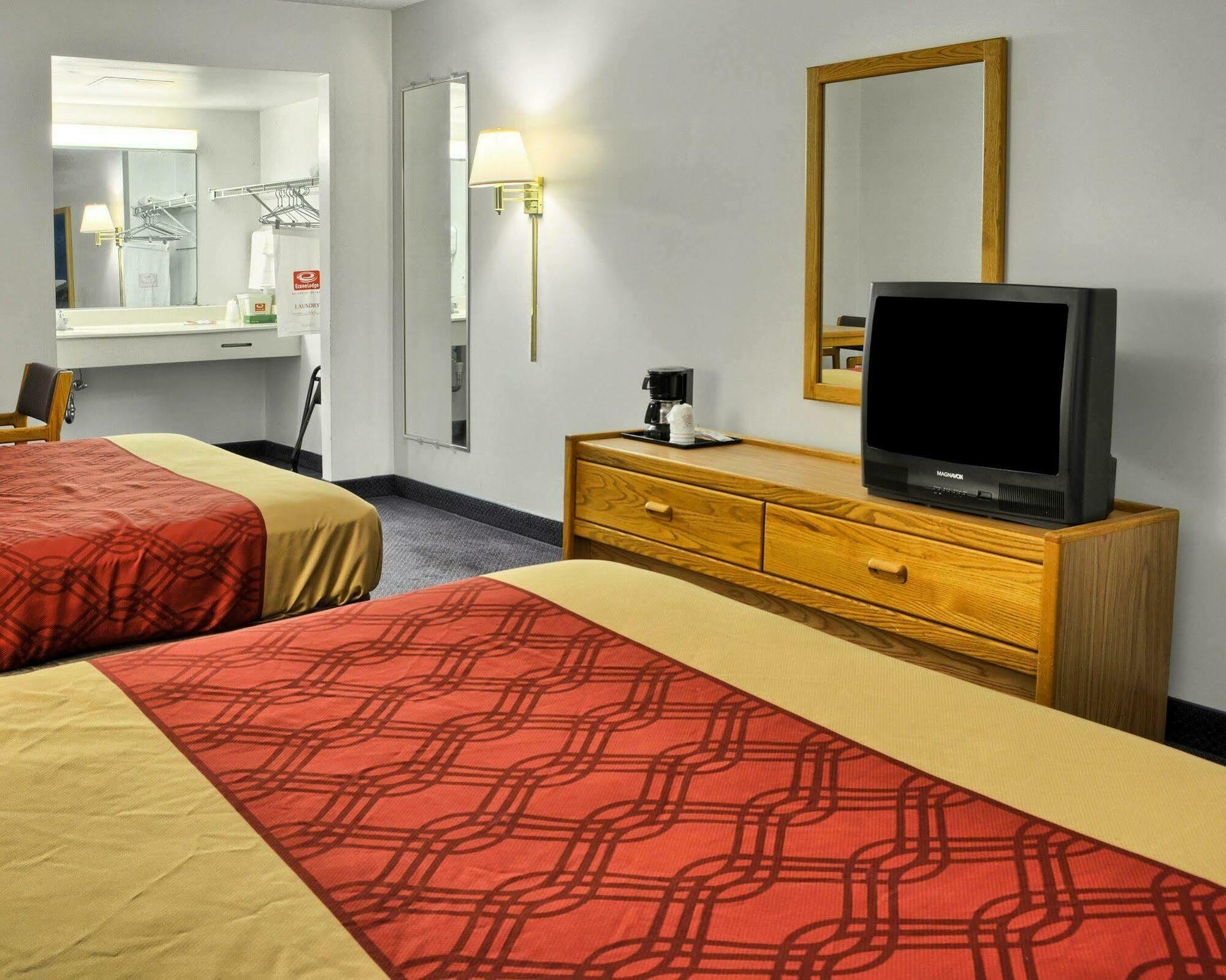 Econo Lodge Ruther Glen Экстерьер фото